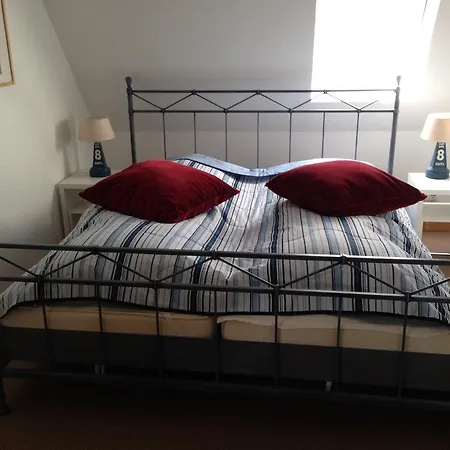 Lichtis Hues Apartment List Room photo